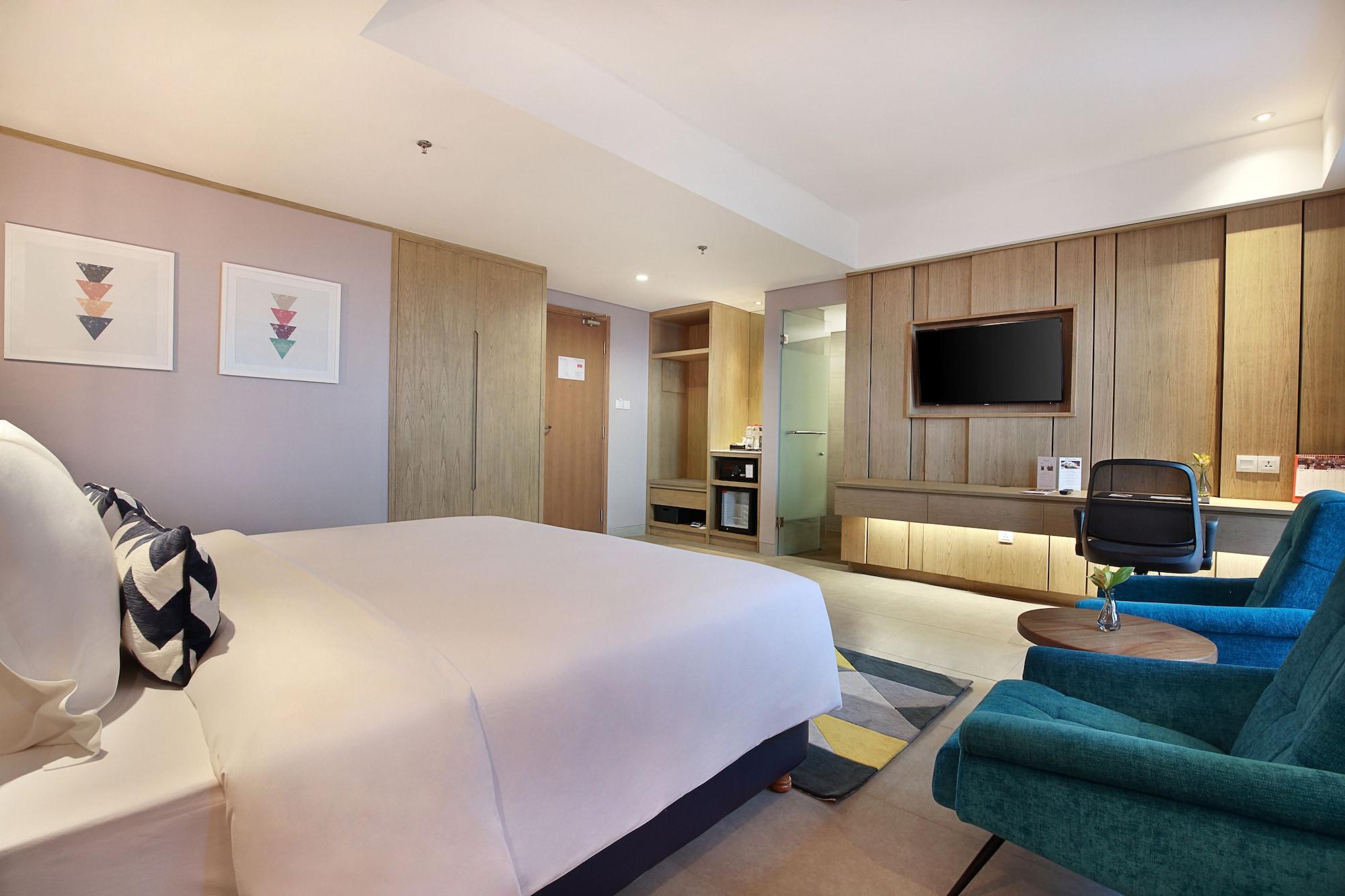 Swiss-Belinn Simatupang Джакарта Экстерьер фото