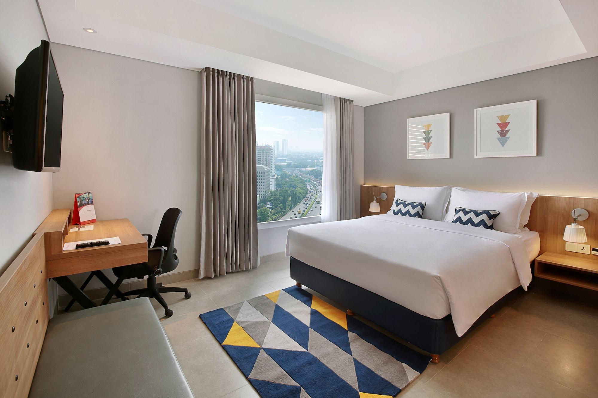 Swiss-Belinn Simatupang Джакарта Экстерьер фото
