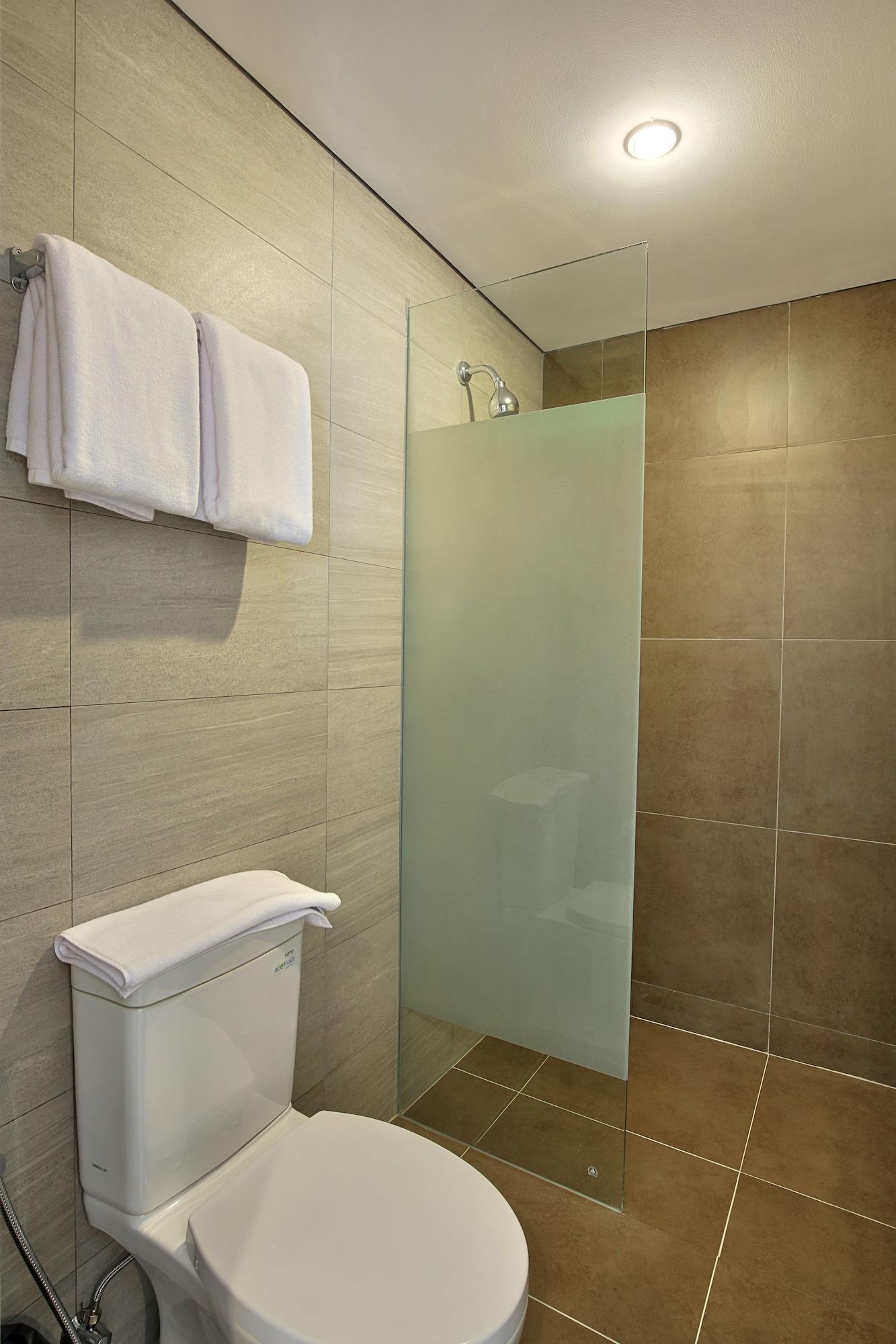 Swiss-Belinn Simatupang Джакарта Экстерьер фото
