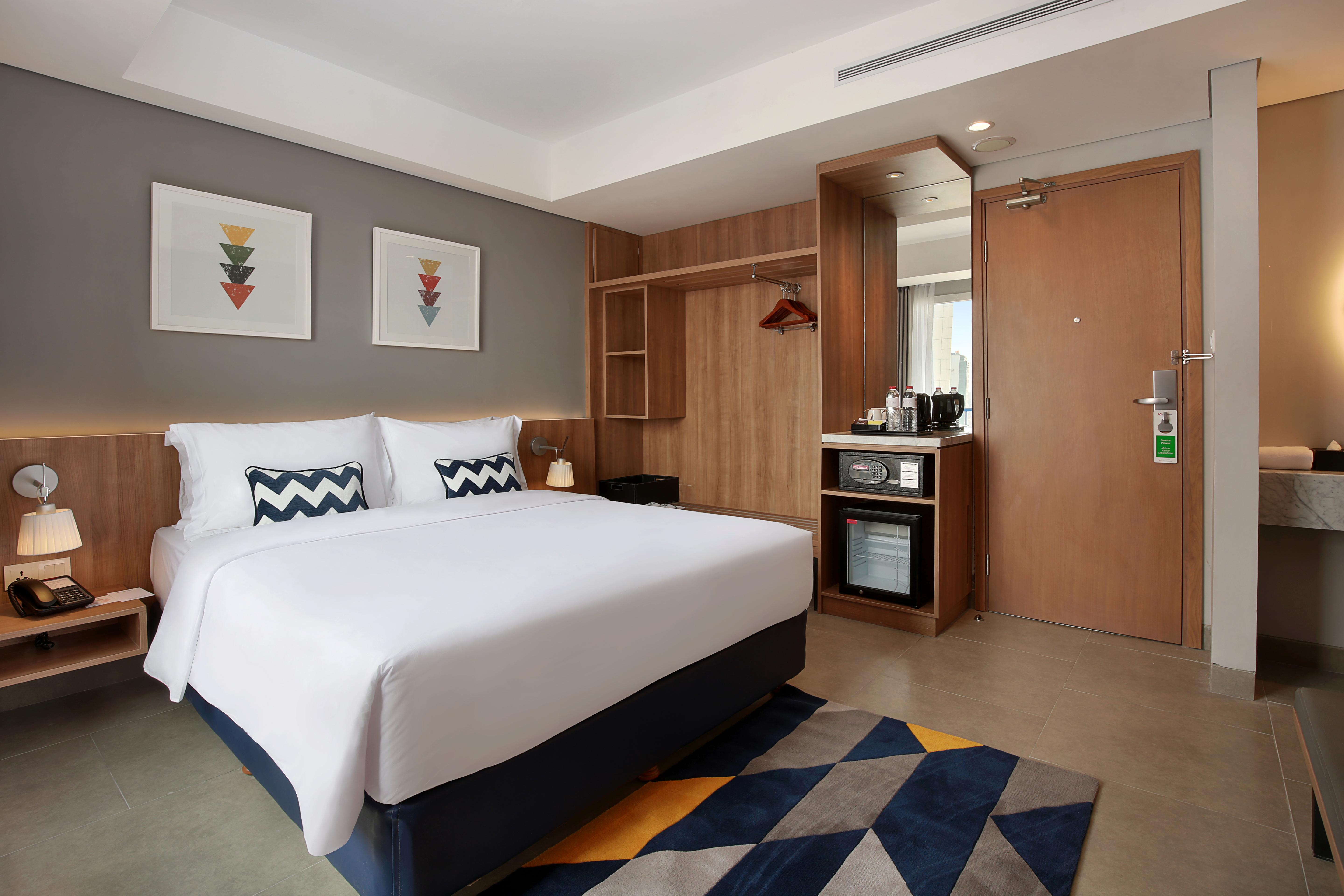 Swiss-Belinn Simatupang Джакарта Экстерьер фото